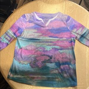 NWOT FDJ LADIES TOP 3/4 Sleeves L